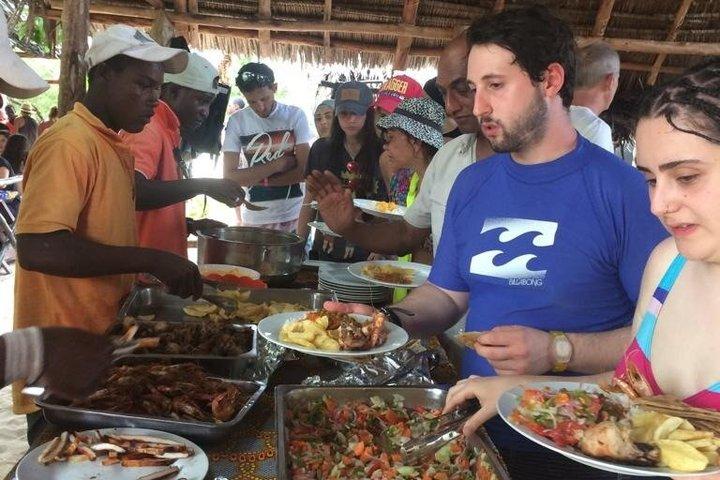 ザンジバル・ブルーラグーン・サンドバンク・シュノーケリング＆BBQ終日ツアー