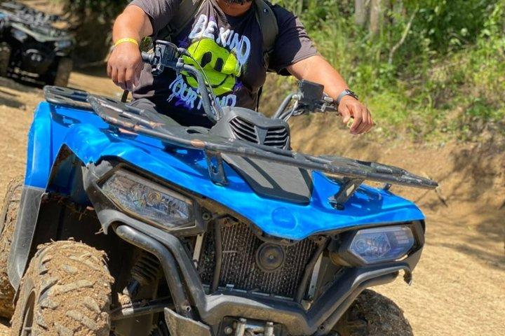 オフロード ATV ガイド付きオーチョ リオス ツアーとショッピング