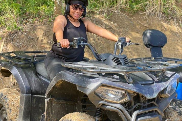 オフロード ATV ガイド付きオーチョ リオス ツアーとショッピング