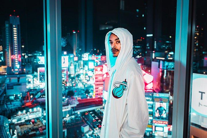 ユキによるプライベート東京ネオン写真撮影