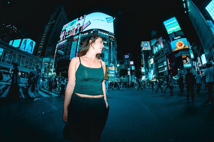 ユキによるプライベート東京ネオン写真撮影
