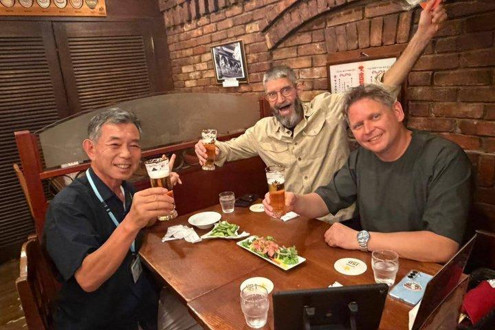 横浜：チョイス・ユア・ストップ・バー＆フード・ホッピング・ツアー