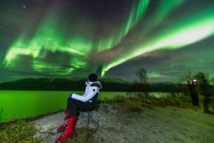 Aurora Boreale 8 persone Max Con foto ritiro e tute termiche