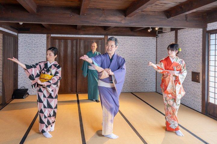 Nagasaki Dejima Kimono Dressing and Pro Led Folk Dance for All