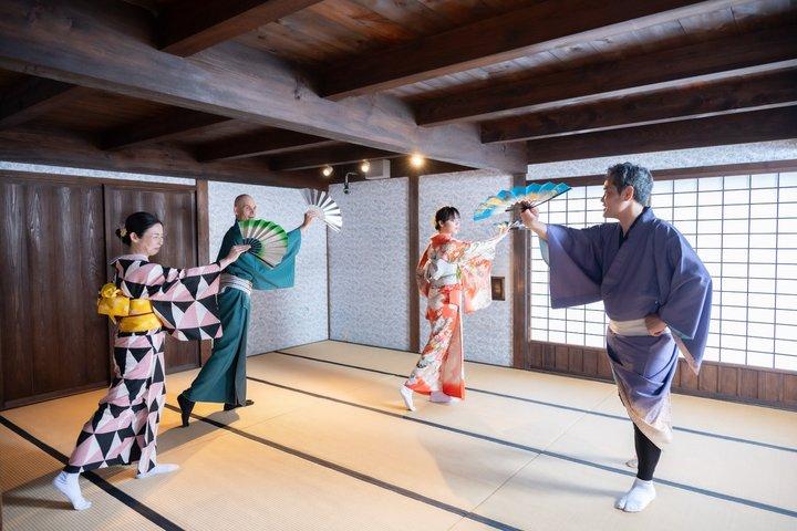 長崎出島 着物ドレスアップとプロによるフォークダンスすべての方へ