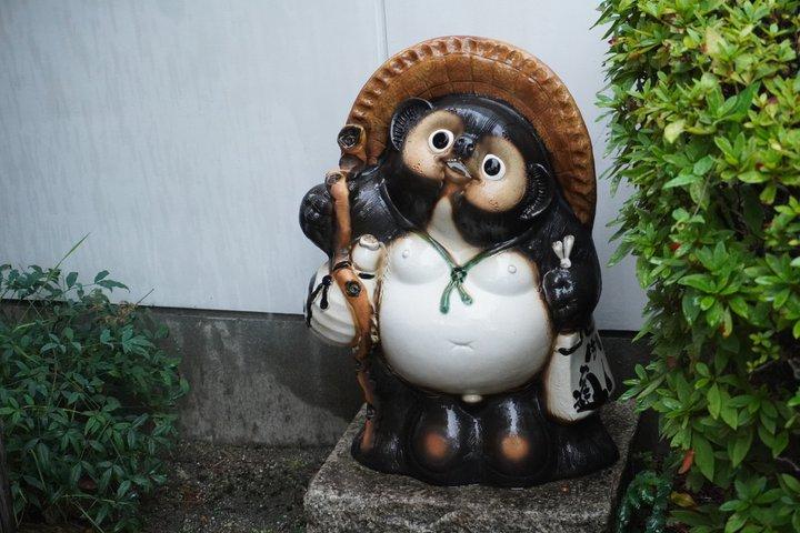 エキスパートパートガイドによる神戸の日本酒ツアー：3＋蔵元、試飲付き