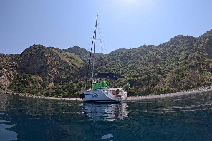Excursion privée en voilier sur la Costa Viola