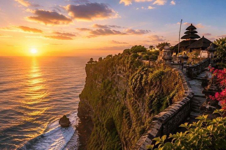 Excursion privée au coucher du soleil à Uluwatu avec danse et dîner Kecak