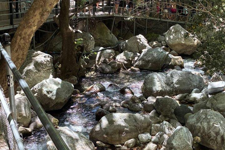 アラニャのサパデレ峡谷と隠された滝の発見とランチ