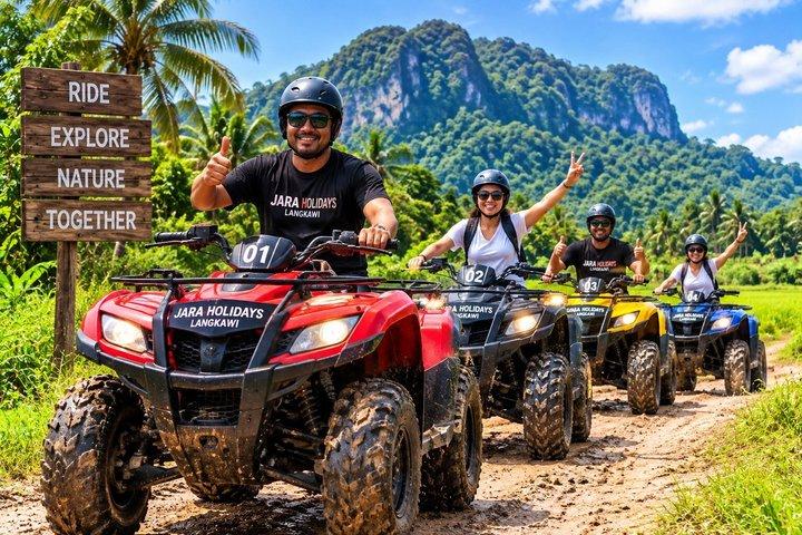 Langkawi Group ATV Quad Bike Avontuur Door Dorp en Natuur