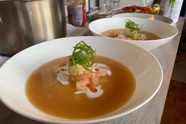 Experiencia en clase de cocina tailandesa con 4 platos comidas