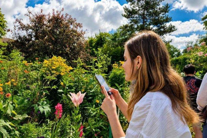 パリでのクロード・モネの家と睡蓮の庭園ツアー