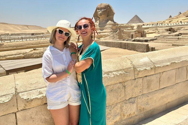 Privé Cairo Tour Gizeh Piramiden GEM Bazaar en Nijlcruise