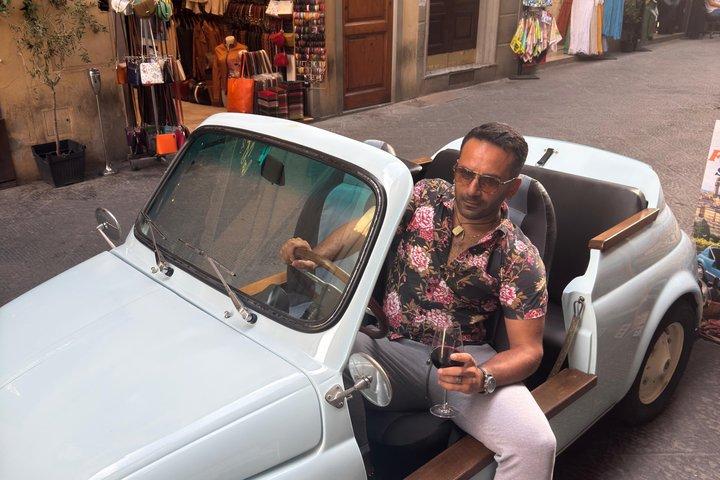 ヴィンテージ Fiat 500でのフィレンツェプライベートツアー：パノラマビューとワイン