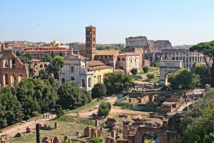 Tour Privado do Coliseu com Piso da Arena e Roma Antiga