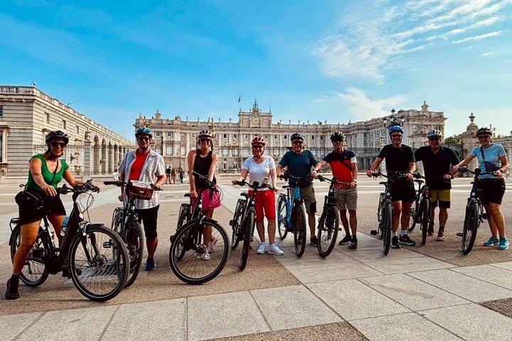 Madrid Gems E-Bike Tour - Små grupper