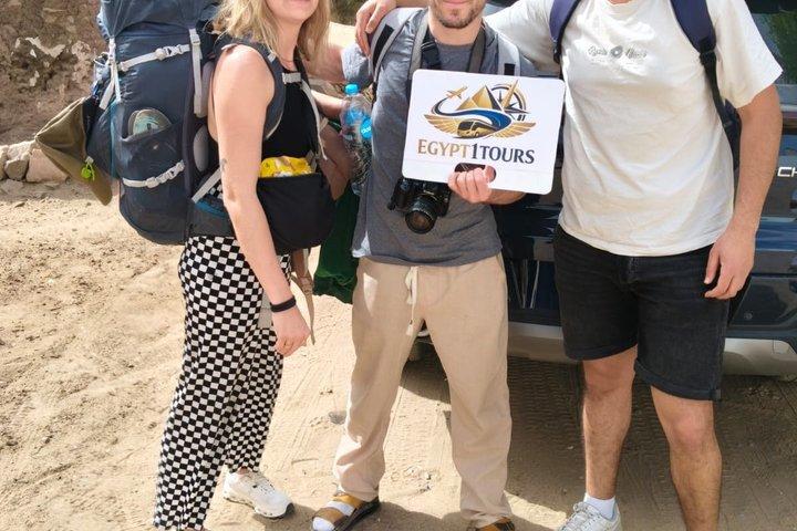 Transferts privés de Louxor à Hurghada (visite facultative de Dendera)