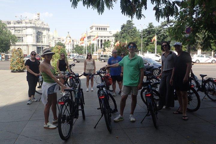 Madrid Gems E-Bike Tour - Små grupper