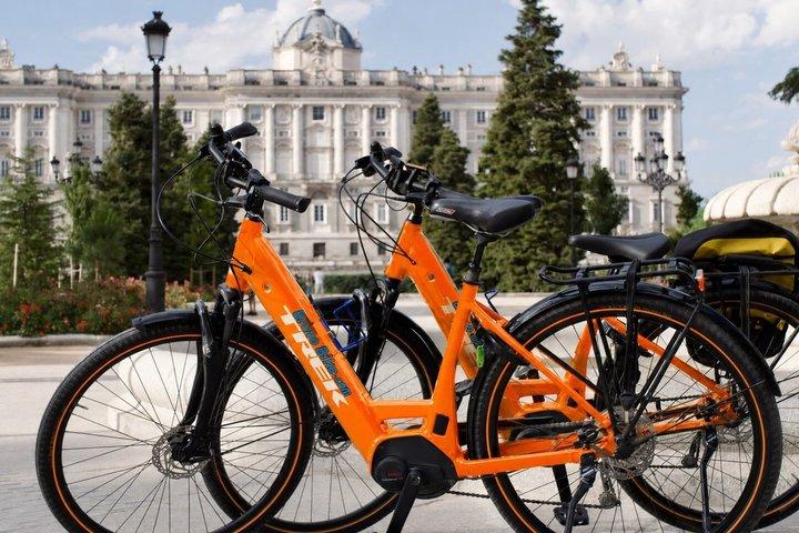Madrid Gems E-Bike Tour - Små grupper