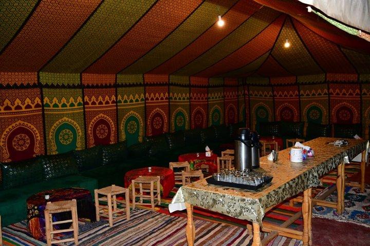 マラケシュで日の出時に少人数グループで熱気球に乗る