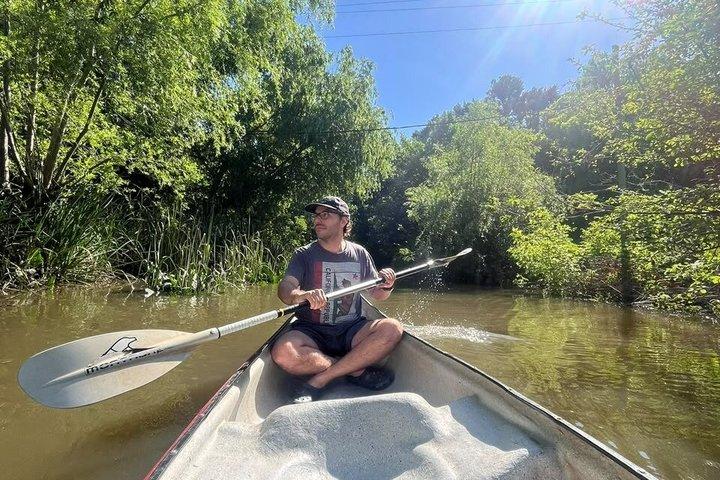 Pagayer dans le delta du Tigre et savourer une collation traditionnelle sur un quai