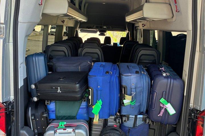Van Service - Rio Your Way