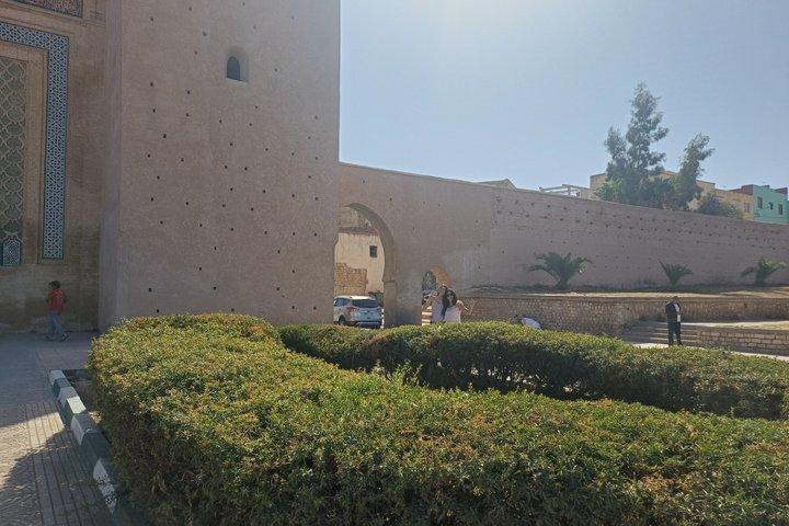 フェスからの日帰り旅行：ヴォルビリス、メクネス、ムライ・イドリス