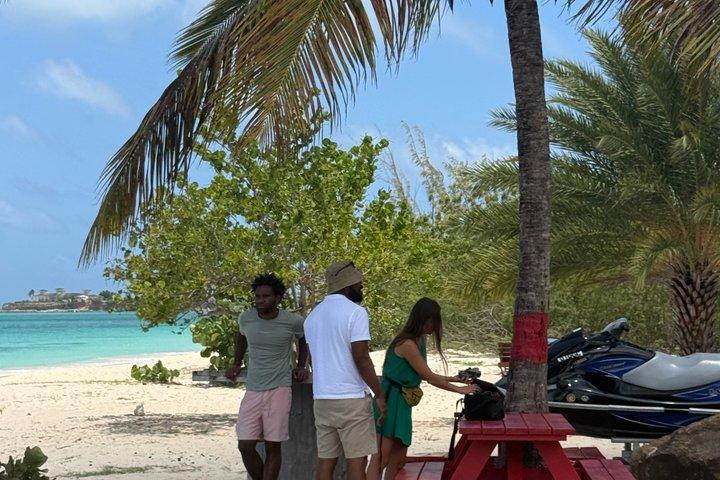 Explore Antigua Half Day Island Tour with Local Guide