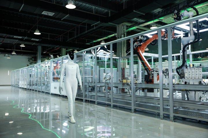 Guangzhou Future Tech Experience: Robotaxi, AI, Drones & Robotics