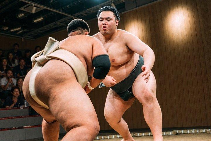 Kyoto Live Sumo Show mit Sumo-Challenge & Foto-Erlebnis