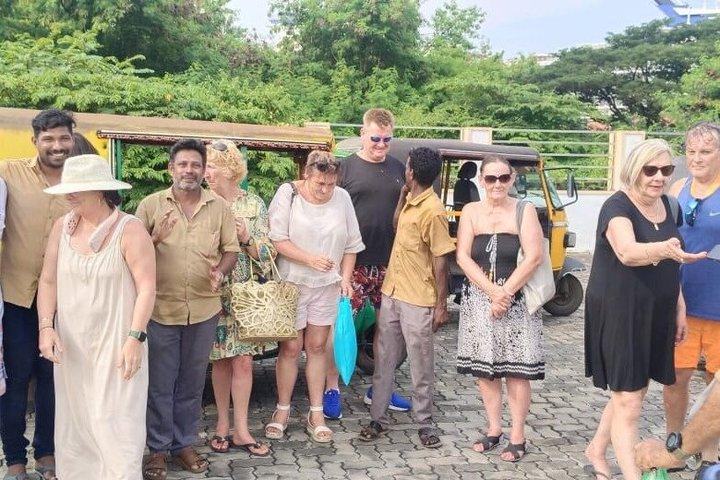 フォート・コチ・マタンチェリーとユダヤ人の町トゥクトゥクツアーを探索