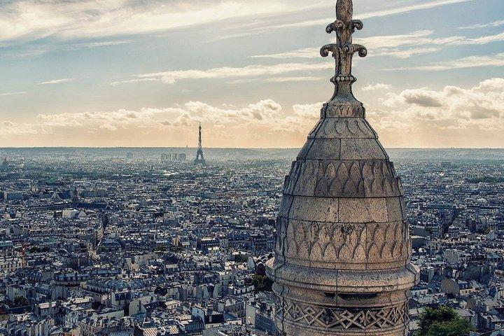 パリ モンマルトル プライベートウォーキングツアーとサクレ・クール寺院