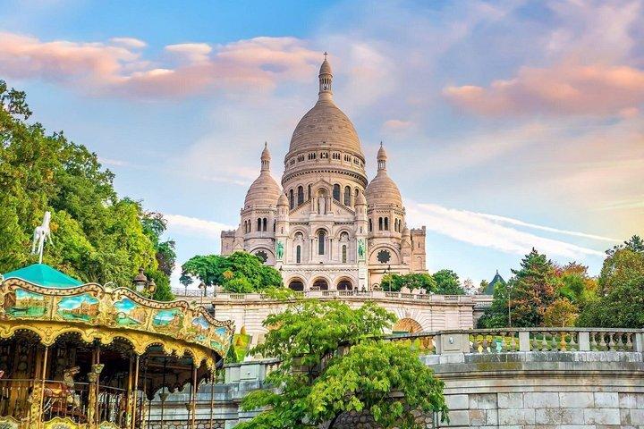 パリ モンマルトル プライベートウォーキングツアーとサクレ・クール寺院