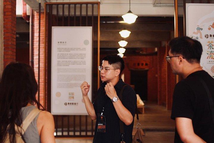 Taiwanese Tea Ceremony Workshop & Tasting Experience with Qipao