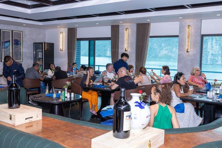 Celina 5Starクルーズ 2日間1泊 ハロン湾体験(ハノイ発)