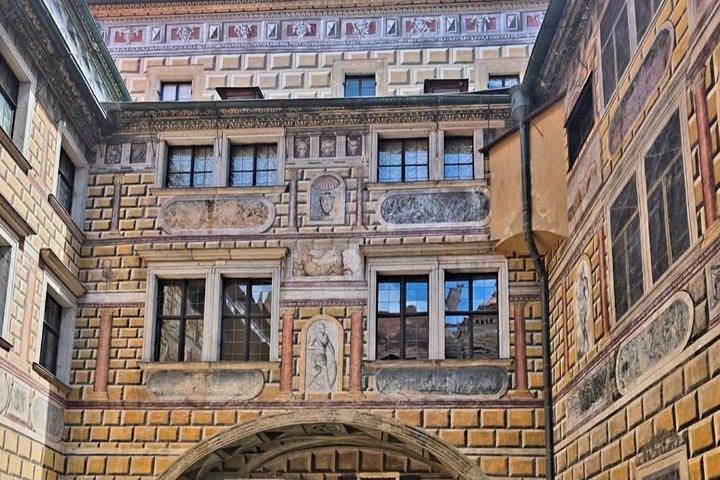 ウィーン チェスキー クルムロフ クルマウへの独占プライベート日帰り旅行