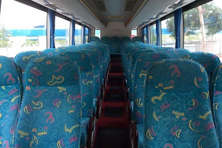 コロンボ発アヌラーダプラ行き高級バスシャトルサービス