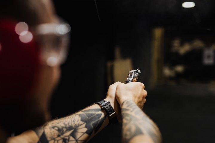 クラクフ発：ホテル送迎付きの射撃場