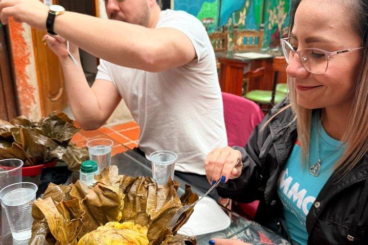 ボゴタフードツアー：ラ・カンデラリアの中心で味わう7つの味