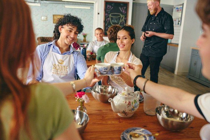 London Traditionell engelsk Scone Making och Tea Workshop