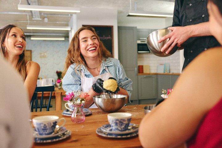 London Traditionell engelsk Scone Making och Tea Workshop