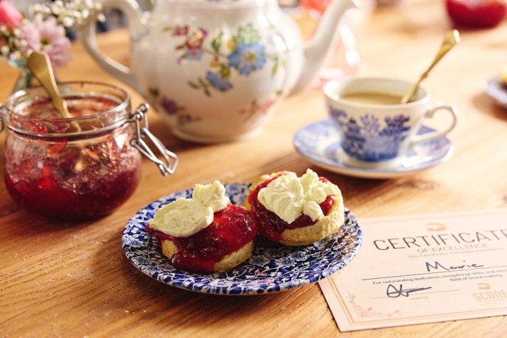 London Traditionell engelsk Scone Making och Tea Workshop
