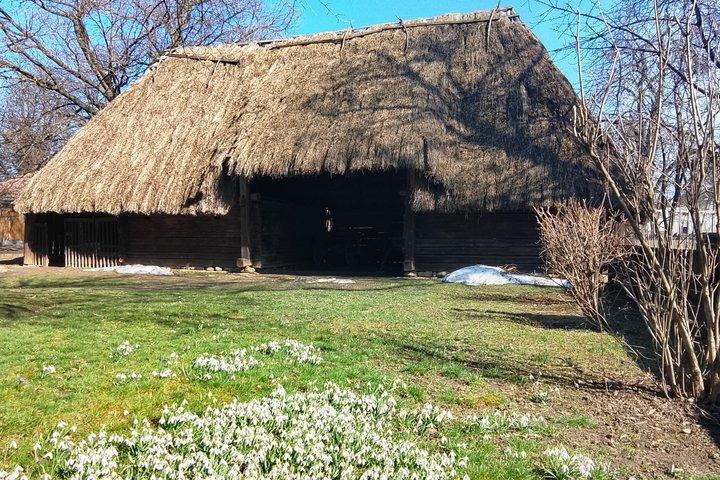 3 Days in Bucharest & Wallachia: Hidden Gems & Local Traditions