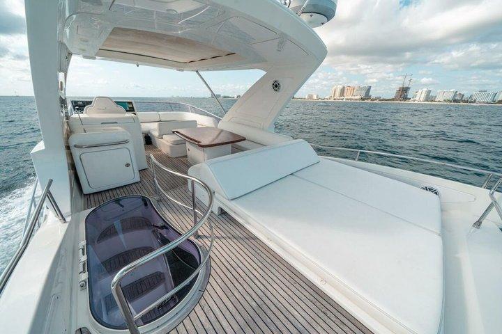 Privat 70FT Azimut Yachtupplevelse