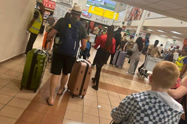 カップルサンスーシプライベート空港送迎