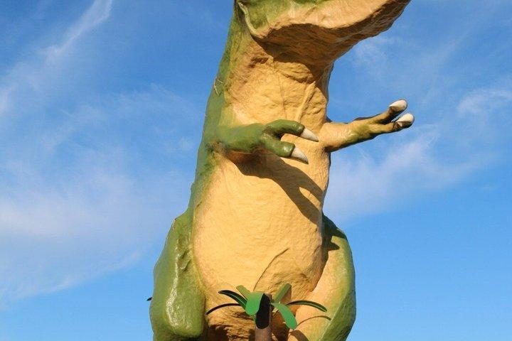 カルガリーからドラムヘラーへの恐竜のフードゥー、カナディアン・バッドランド・アドベンチャー