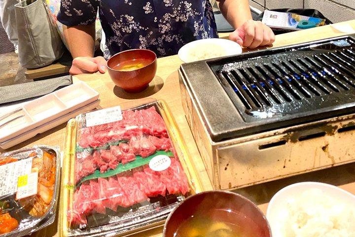 梅田を発見：モダン大阪の隠れた名店とスナック、どんな天気でも