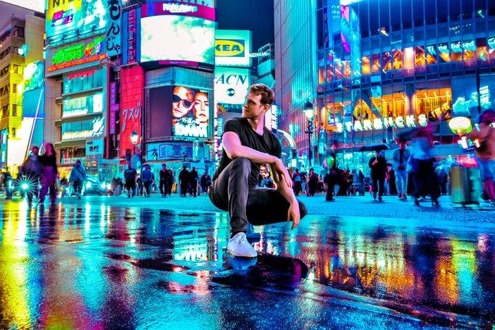 プロのフォトグラファーとの渋谷ネオンナイト写真体験