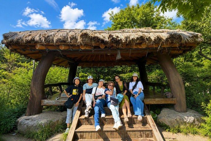 西帰浦と城邑の済州ユネスコ聖山と海女ショーより