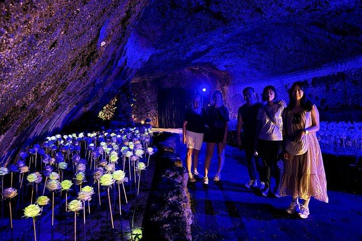 西帰浦と城邑の済州ユネスコ聖山と海女ショーより